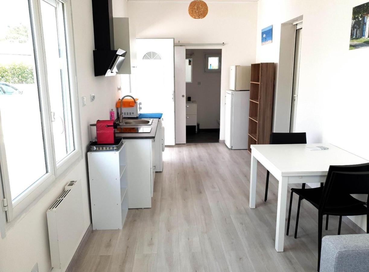 Beau Logement Avec Terrasse, Jacuzzi Et Terrain De Petanque Privatif A 5 Minutes De La Plage Audenge Exterior photo
