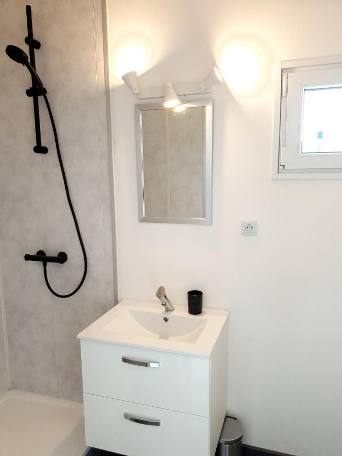 Beau Logement Avec Terrasse, Jacuzzi Et Terrain De Petanque Privatif A 5 Minutes De La Plage Audenge Exterior photo